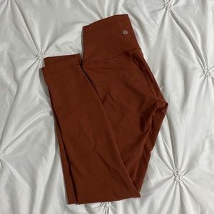 Lululemon Wunder train  - Rustic Clay - size 0